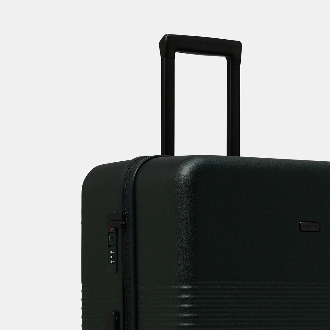 ジャンク　メモリー等　約6.8kg Large Check-In Case | Dark Green | Premium